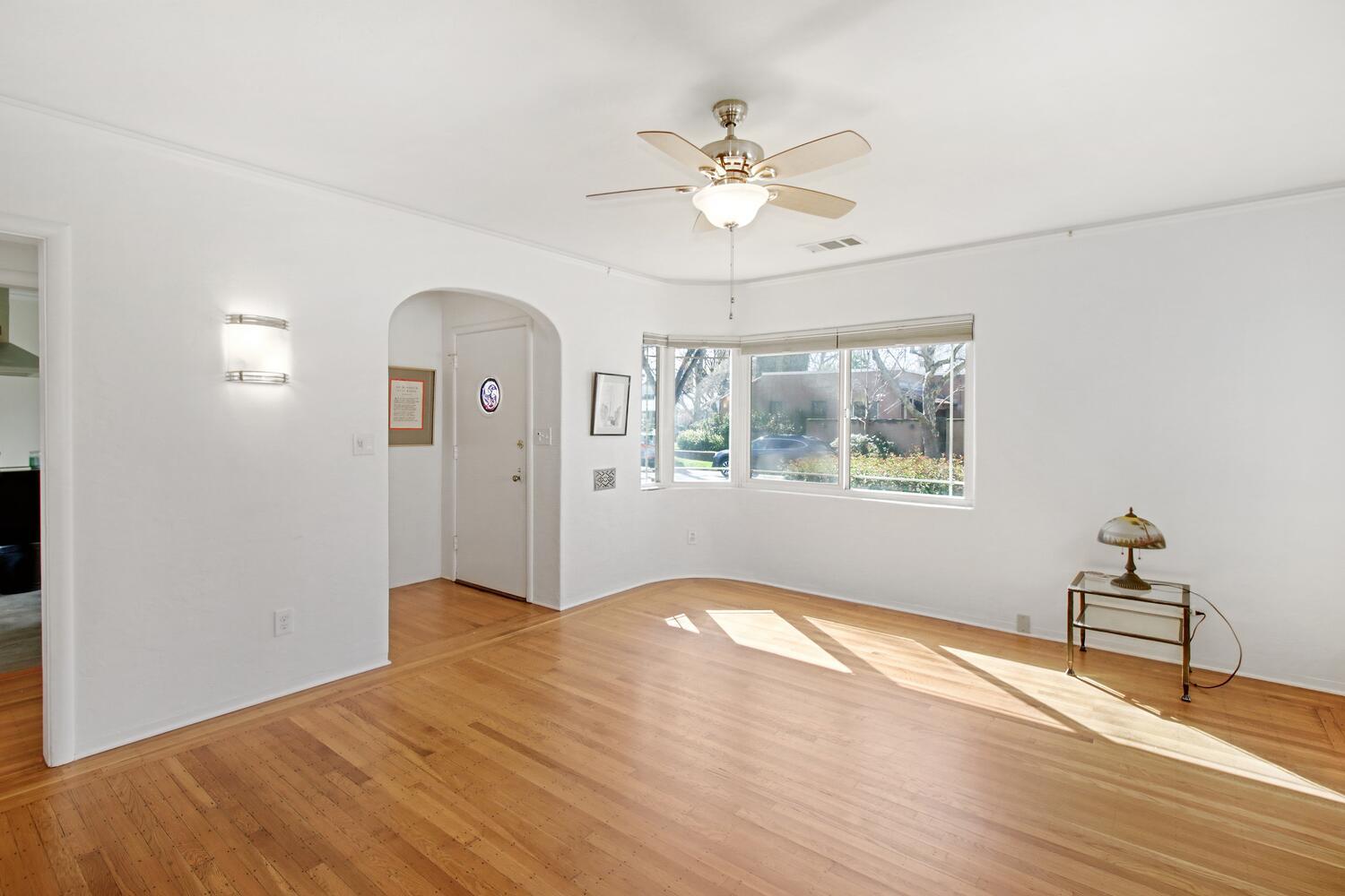 Sacramento, California, 95816, United States, ,Residential,For Sale,1862209