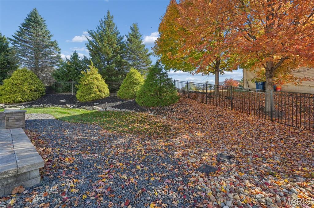 Ellisville, Missouri, 63021, United States, 3 Bedrooms Bedrooms, ,3 BathroomsBathrooms,Residential,For Sale,1988927