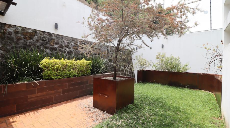 Morelia, Michoacán de Ocampo, 58290, Mexico, 4 Bedrooms Bedrooms, ,4 BathroomsBathrooms,Residential,For Sale,1941746