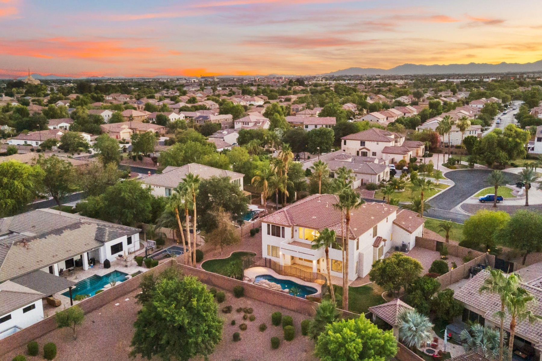 2517 S Constellation Way  Gilbert, AZ - 物件實景