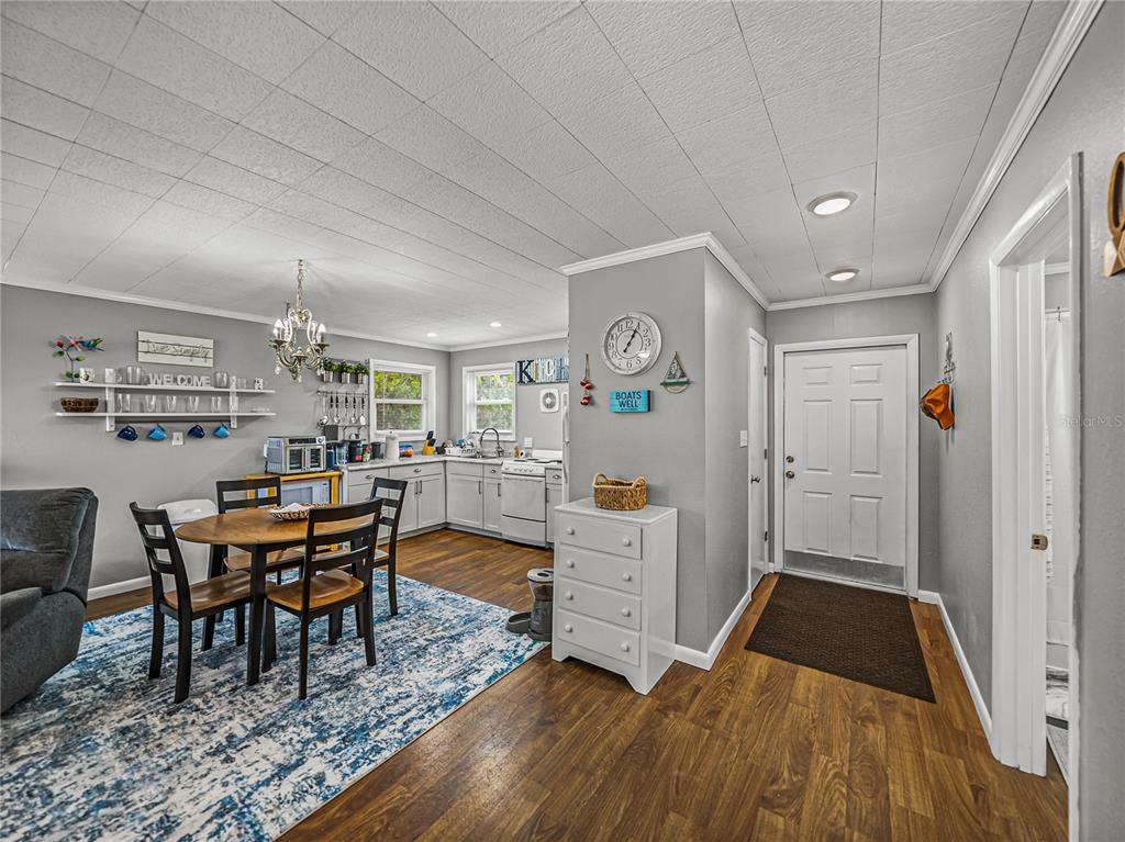 Lake Wales, Florida, 33898, United States, 3 Bedrooms Bedrooms, ,2 BathroomsBathrooms,Residential,For Sale,1950388