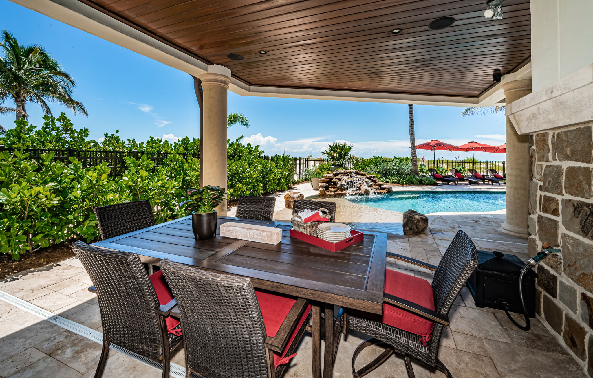 Redington Shores, Florida, 33708, United States, 5 Bedrooms Bedrooms, ,6 BathroomsBathrooms,Residential,For Sale,1921894