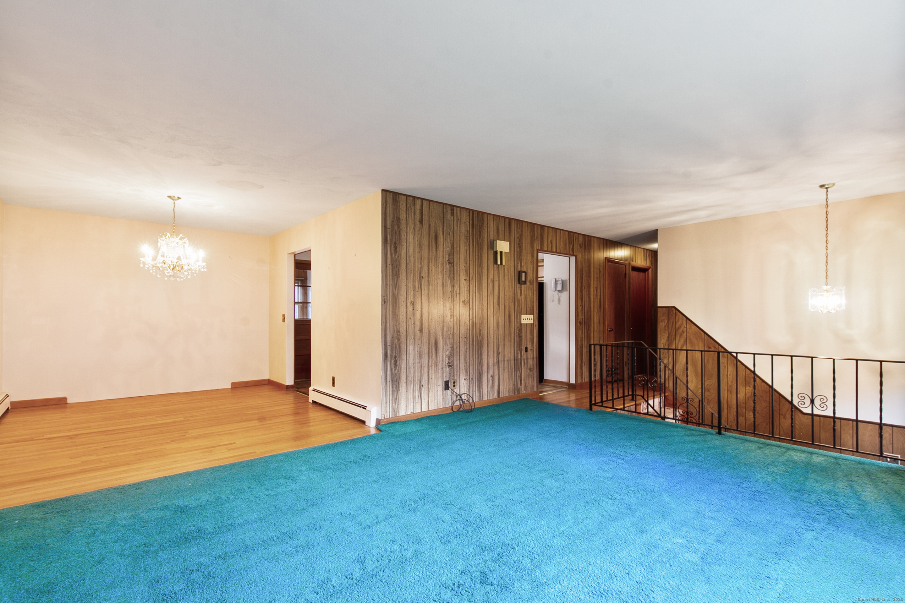 New Fairfield, Connecticut, 06812, United States, 3 Bedrooms Bedrooms, ,3 BathroomsBathrooms,Residential,For Sale,1997532