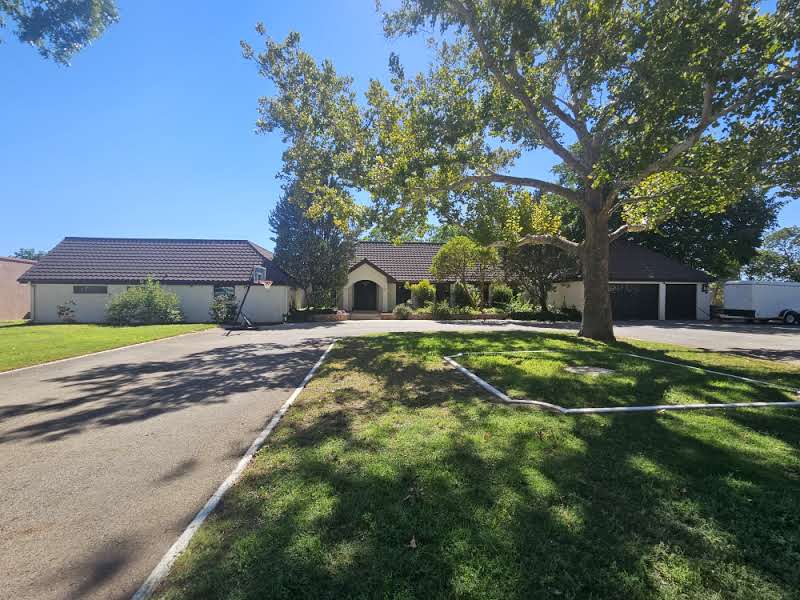 Carlsbad, New Mexico, 88220, United States, 5 Bedrooms Bedrooms, ,5 BathroomsBathrooms,Residential,For Sale,1984272