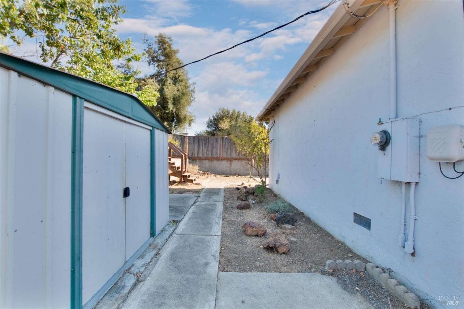 Vallejo, California, 94591, United States, 3 Bedrooms Bedrooms, ,2 BathroomsBathrooms,Residential,For Sale,1932094