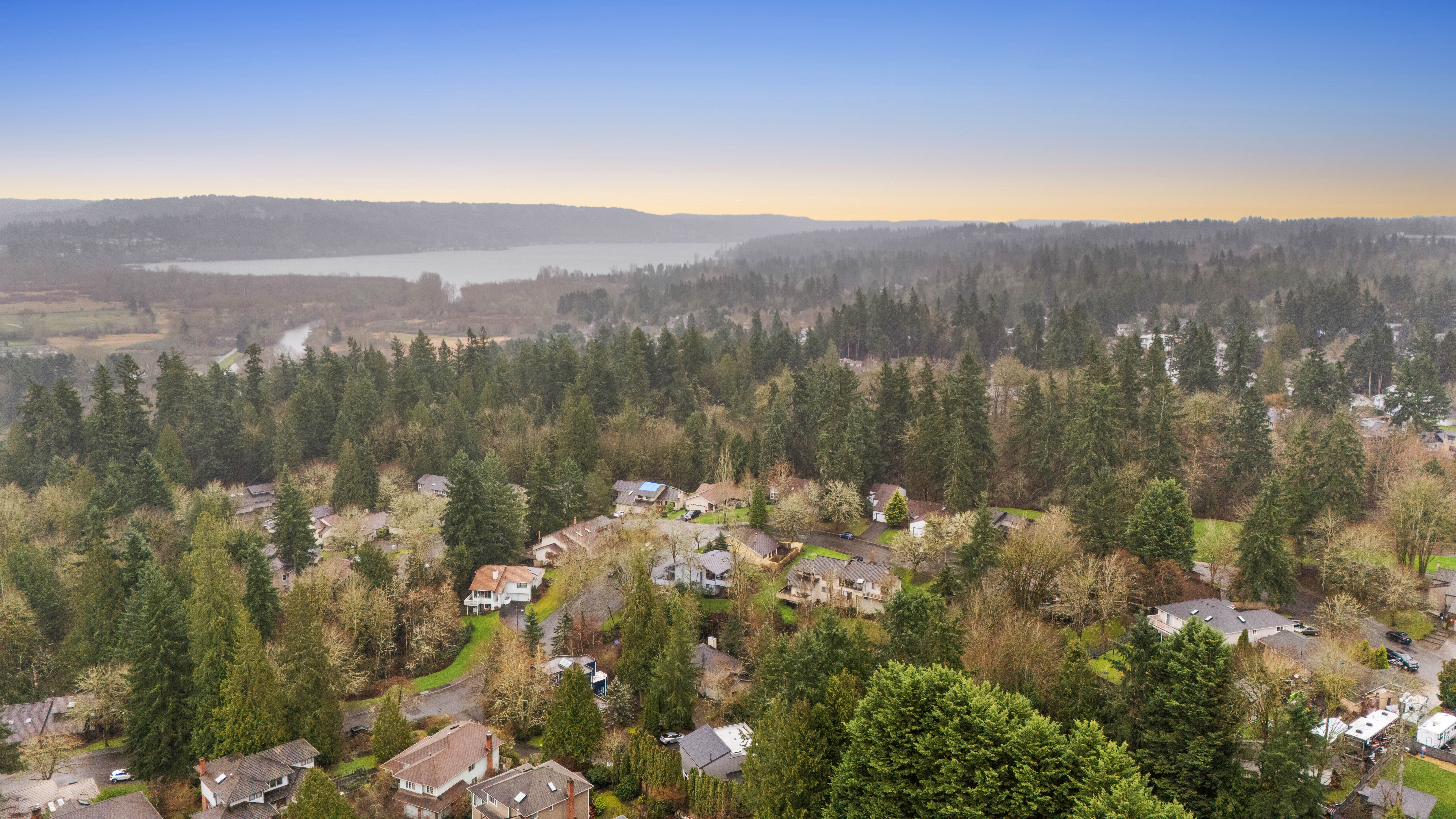  6021 158th Place NE, Redmond, WA 98052 - 物件實景