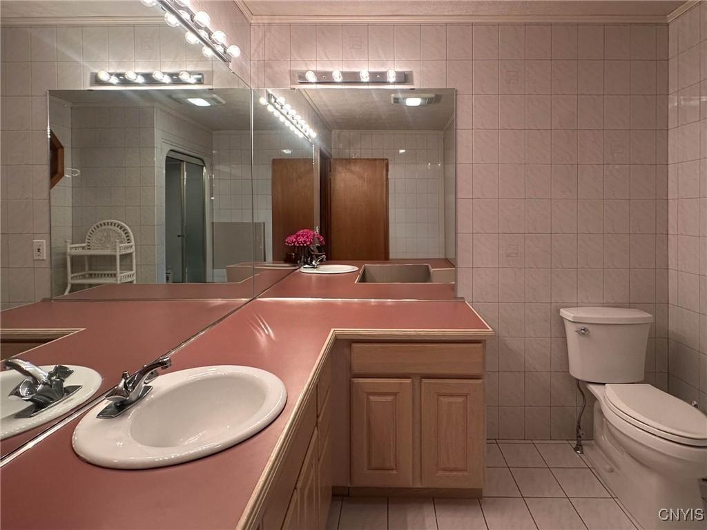 Oneida, New York, 13421, United States, 3 Bedrooms Bedrooms, ,2 BathroomsBathrooms,Residential,For Sale,1940517