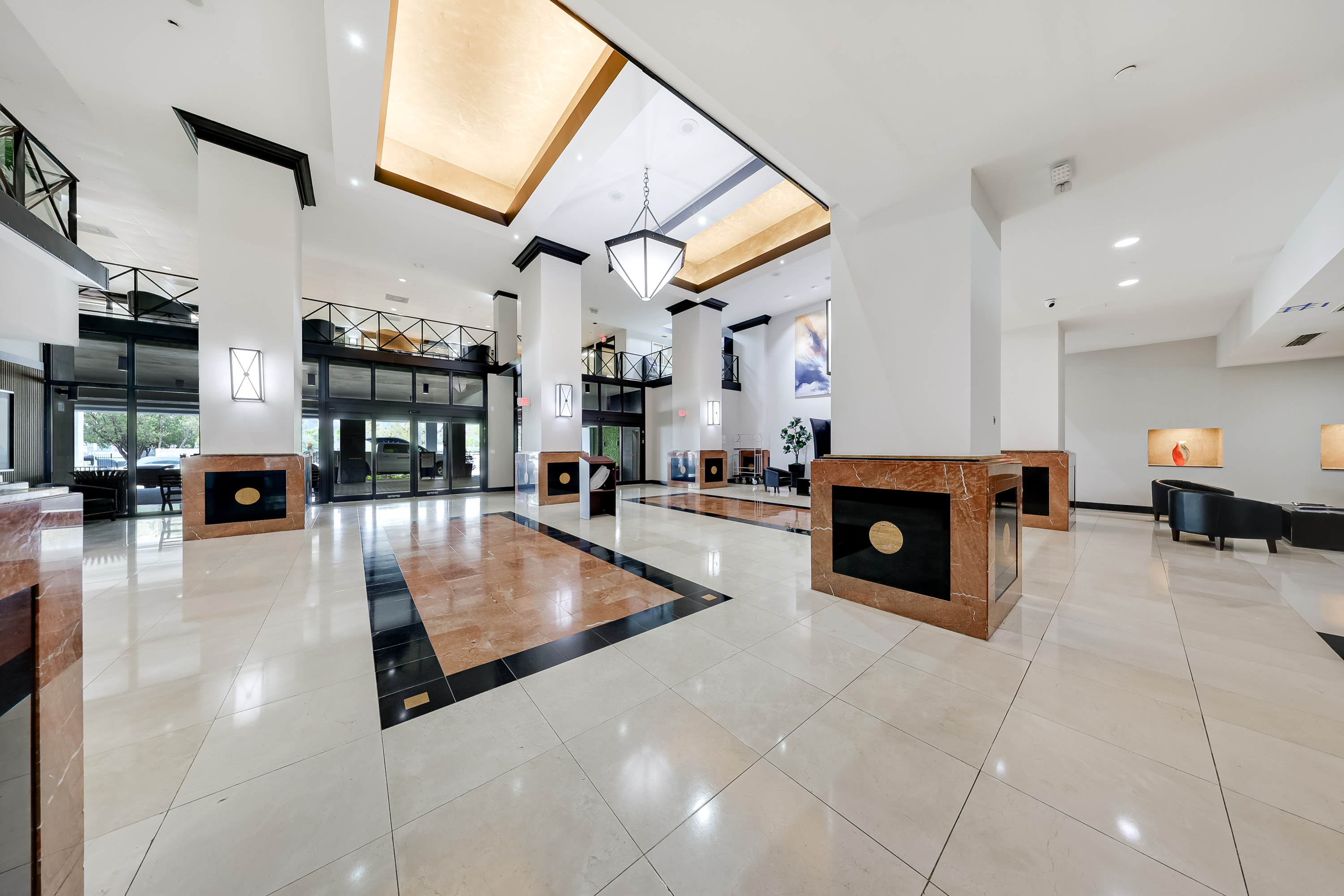  555 NE 15th St, Miami, FL, 33132 - 物件實景