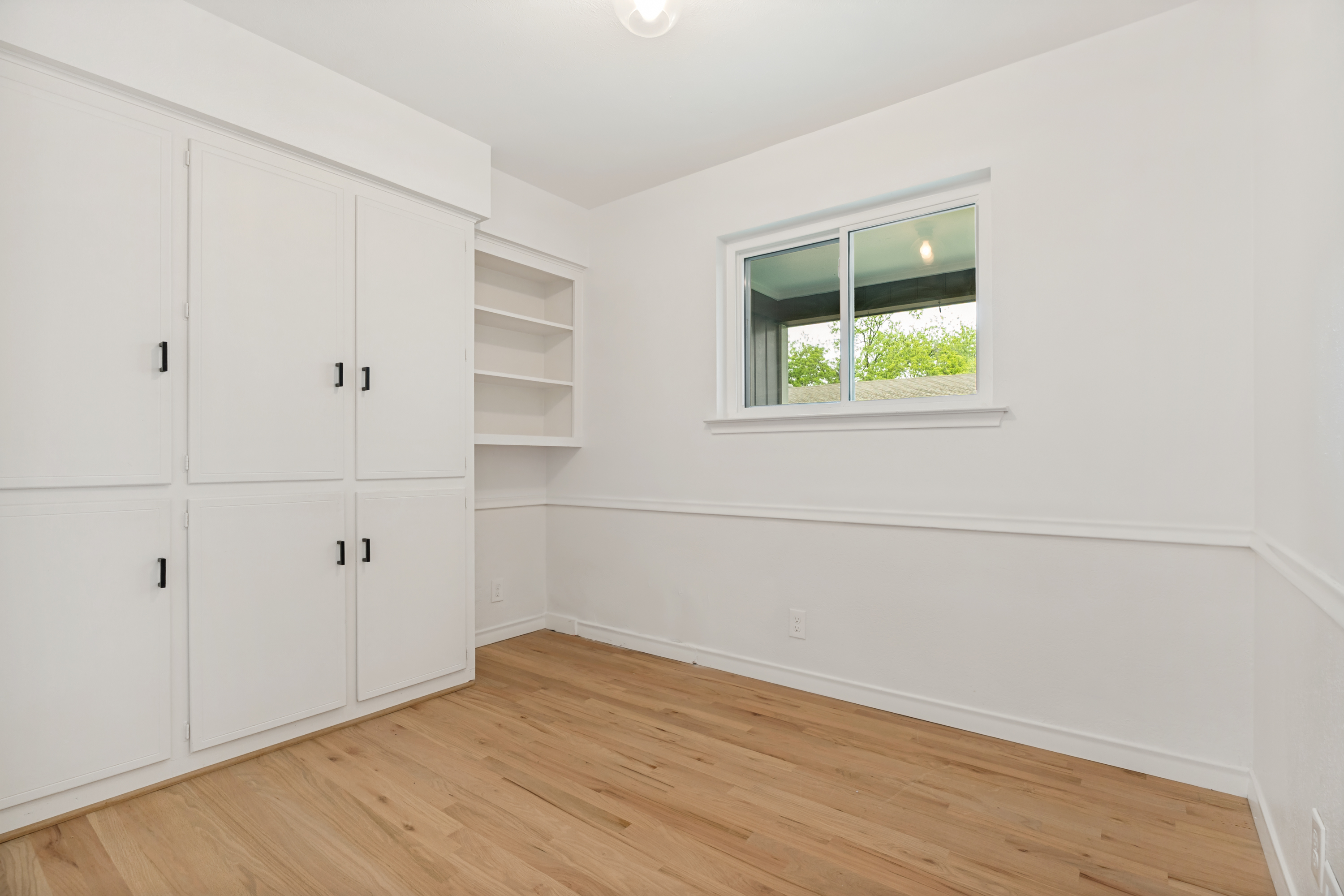  Beautifully Updated One-Story on Oversized Lot in Merriman Manor - 物件實景