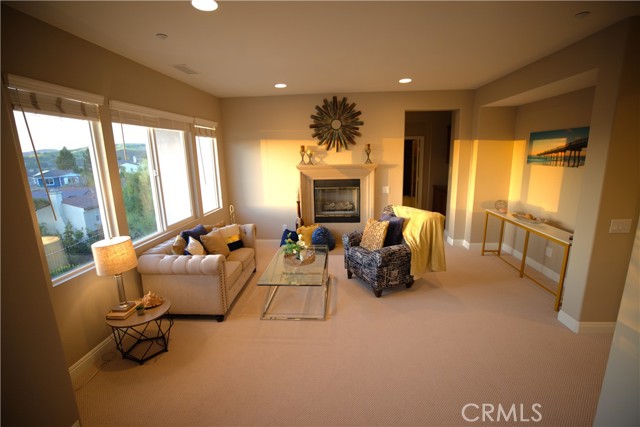 San Clemente, California, 92673, United States, 5 Bedrooms Bedrooms, ,5 BathroomsBathrooms,Residential,For Sale,1841777