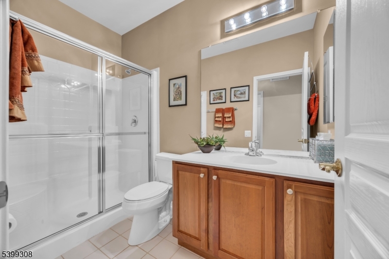 Franklin Twp., New Jersey, 08873, United States, 2 Bedrooms Bedrooms, ,2 BathroomsBathrooms,Residential,For Sale,2003337