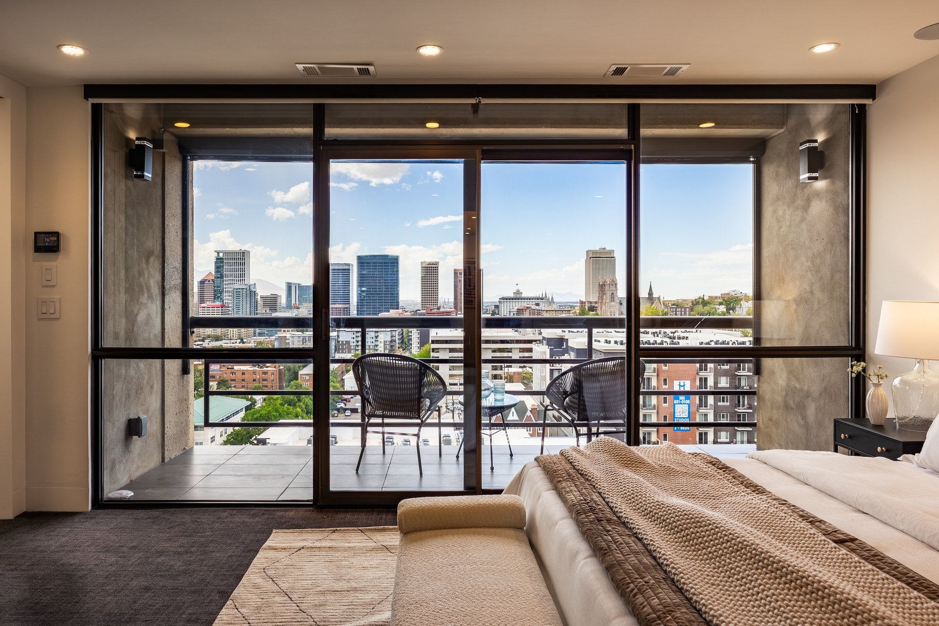  Corner Residence with Towering Views of Salt Lake City - 物件實景