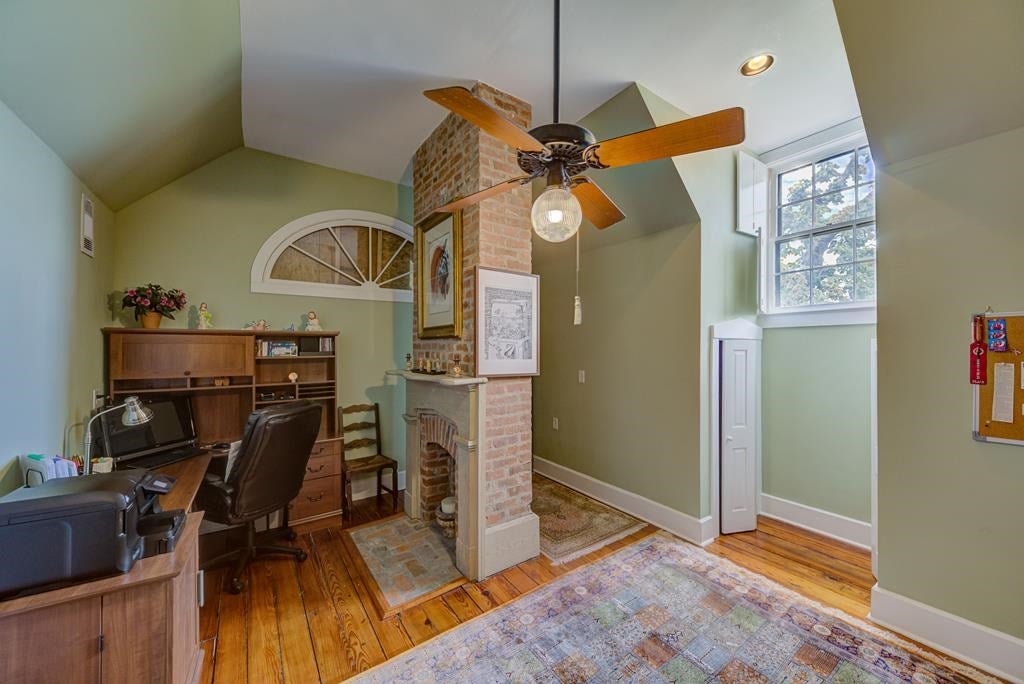 Vicksburg, Mississippi, 39180, United States, 4 Bedrooms Bedrooms, ,4 BathroomsBathrooms,Residential,For Sale,1778903