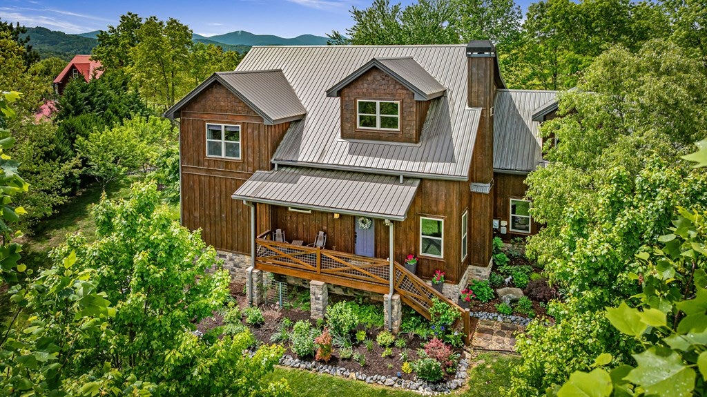 Blairsville, Georgia, 30512, United States, 4 Bedrooms Bedrooms, ,3 BathroomsBathrooms,Residential,For Sale,1876280