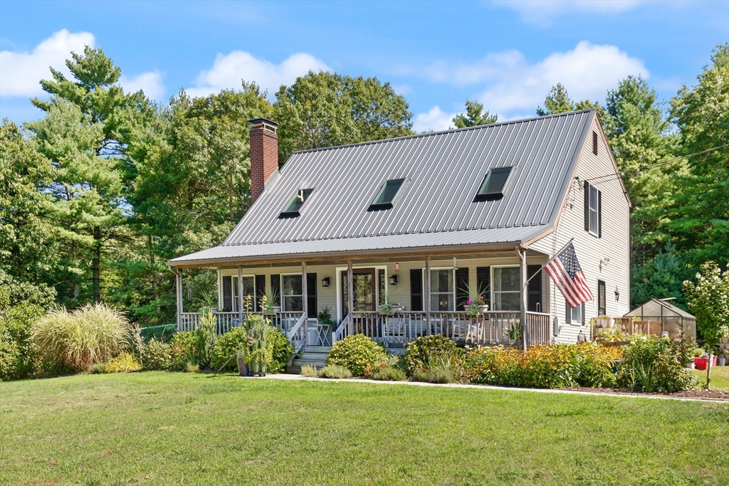 Middleboro, Massachusetts, 02346, United States, 4 Bedrooms Bedrooms, ,2 BathroomsBathrooms,Residential,For Sale,1938573
