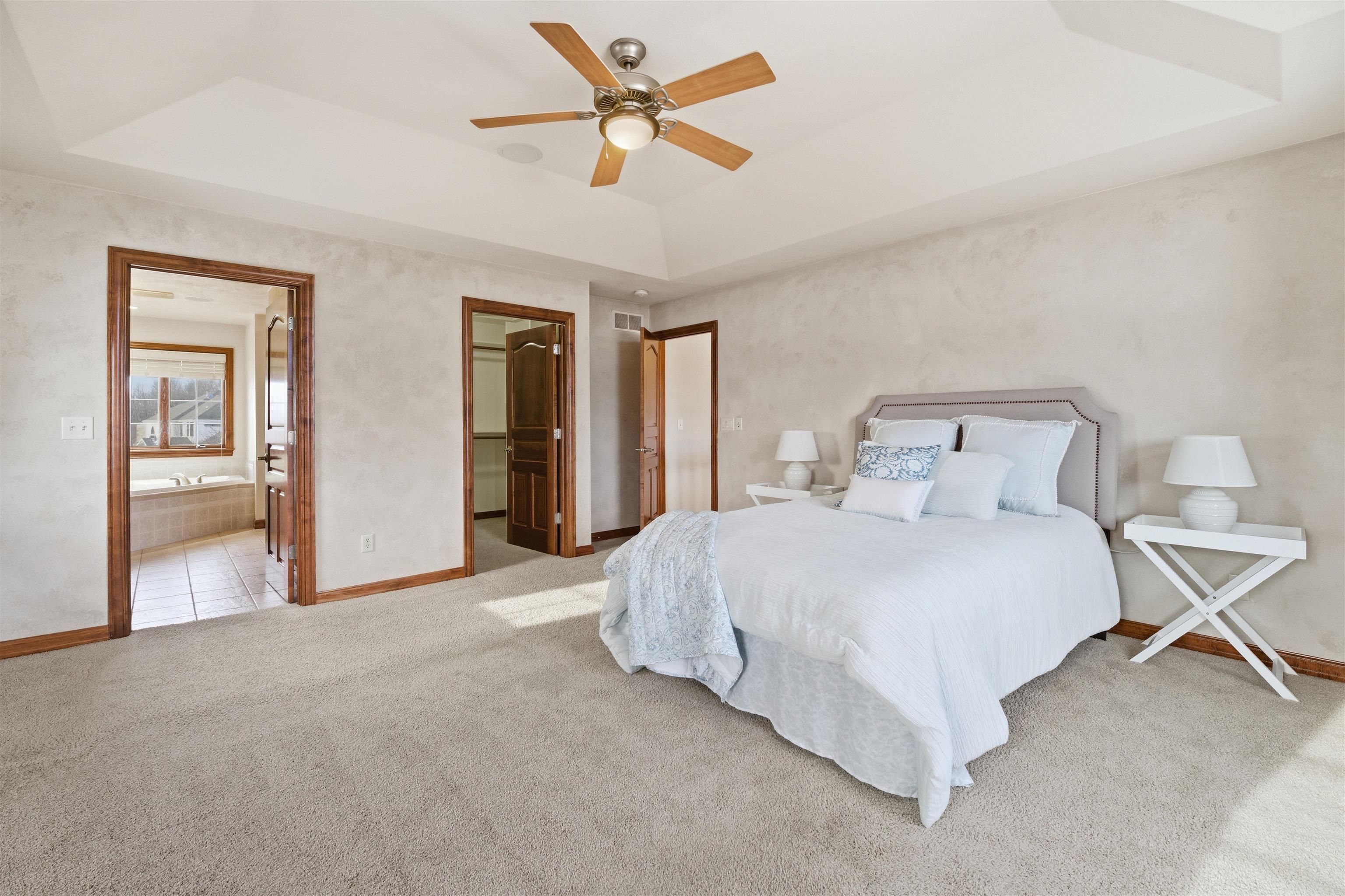 Oshkosh, Wisconsin, 54904, United States, 4 Bedrooms Bedrooms, ,4 BathroomsBathrooms,Residential,For Sale,2009649