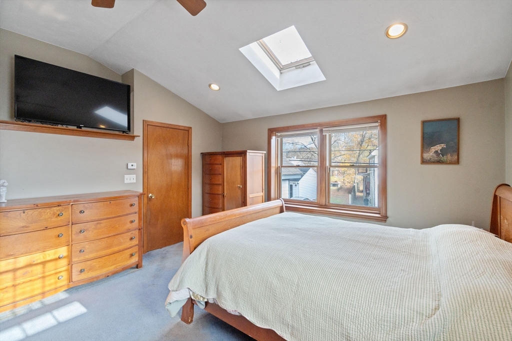 Maynard, Massachusetts, 01754, United States, 3 Bedrooms Bedrooms, ,2 BathroomsBathrooms,Residential,For Sale,1994819