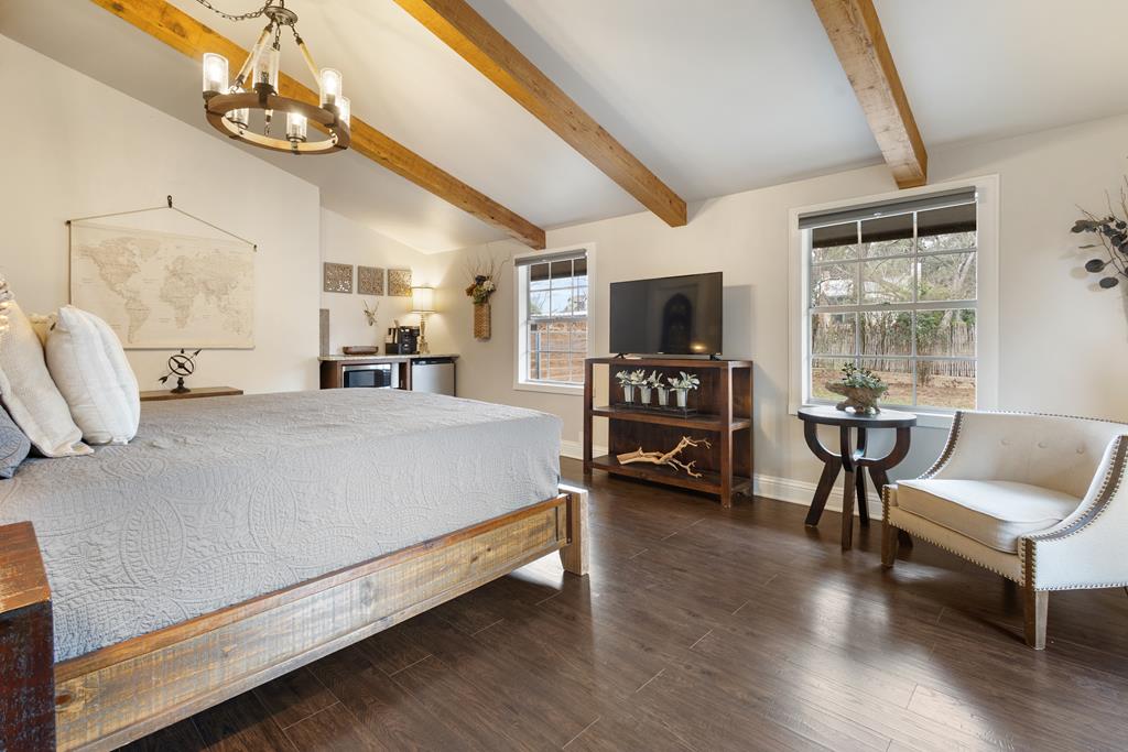 Fredericksburg, Texas, 78624, United States, 3 Bedrooms Bedrooms, ,2 BathroomsBathrooms,Residential,For Sale,2049407