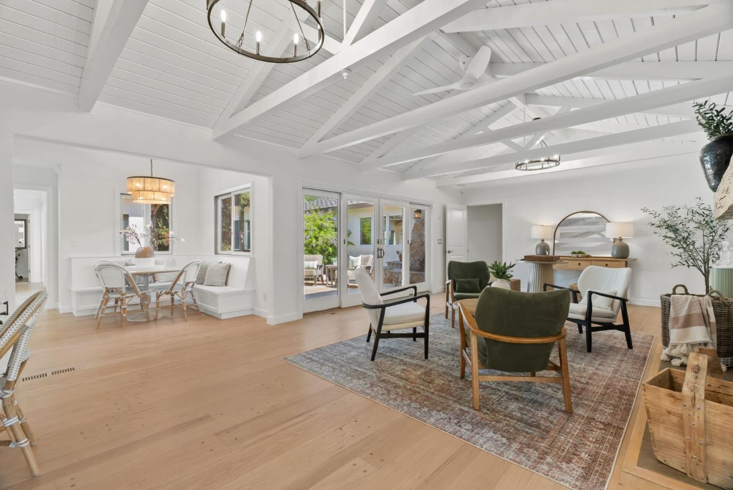 Los Gatos, California, 95032, United States, 4 Bedrooms Bedrooms, ,4 BathroomsBathrooms,Residential,For Sale,1918329