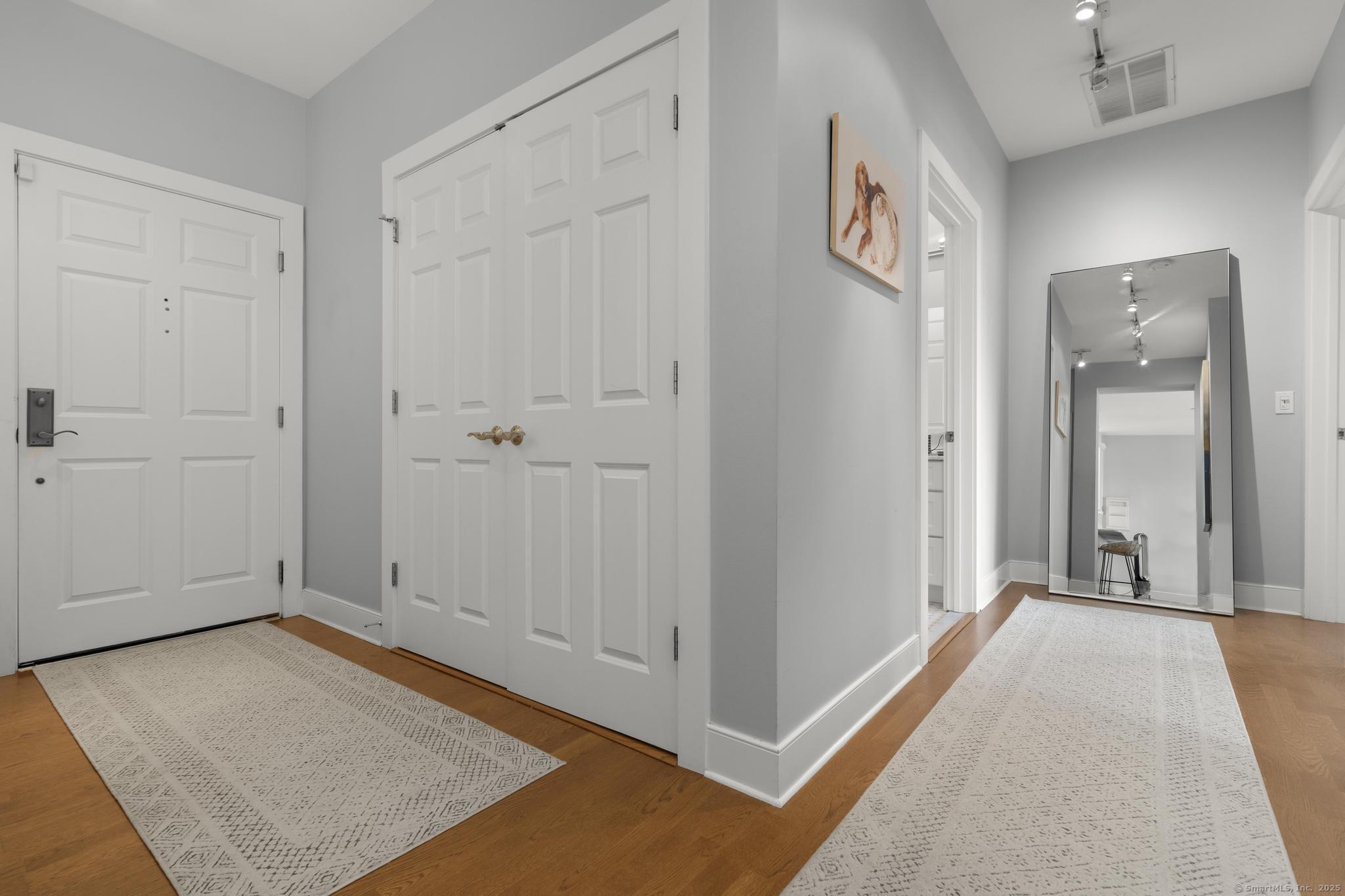 Stamford, Connecticut, 06902, United States, 2 Bedrooms Bedrooms, ,2 BathroomsBathrooms,Residential,For Sale,1917913