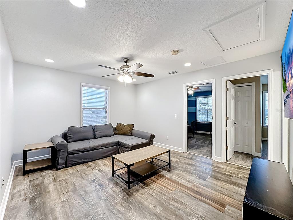 Oviedo, Florida, 32765, United States, 5 Bedrooms Bedrooms, ,3 BathroomsBathrooms,Residential,For Sale,1903894
