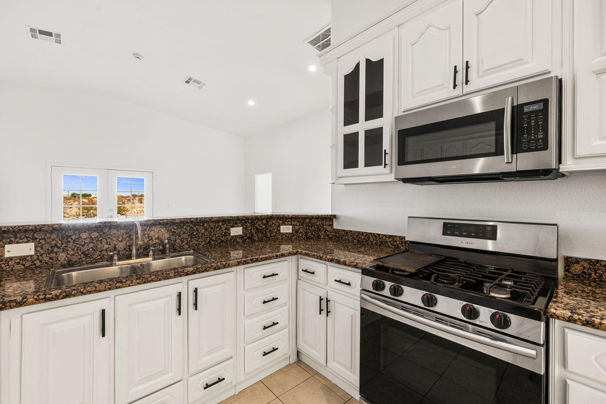 Sky Valley, California, 92241, United States, 4 Bedrooms Bedrooms, ,3 BathroomsBathrooms,Residential,For Sale,1941017