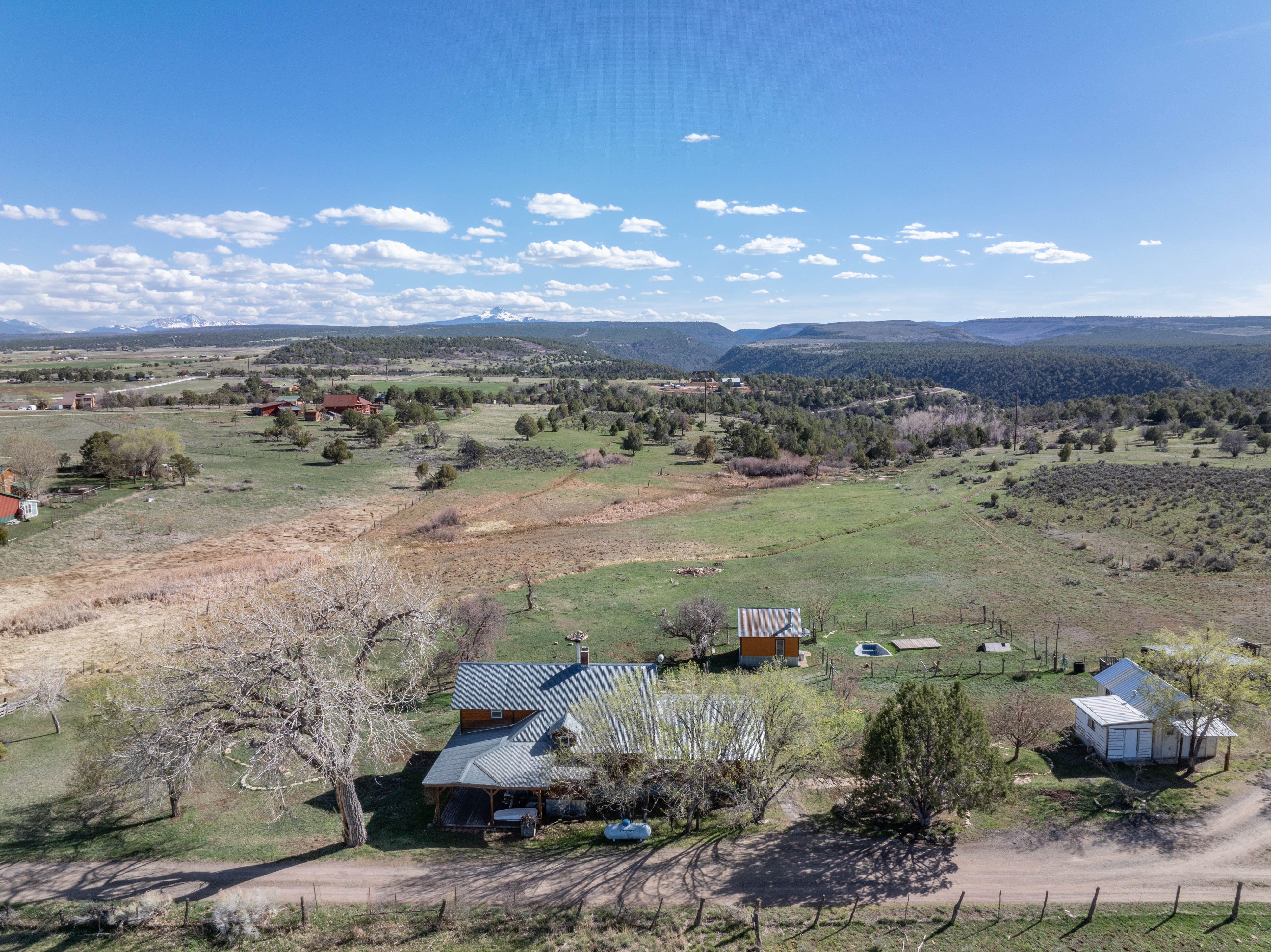  Beautiful Home in Norwood with 80 Acres - 物件實景