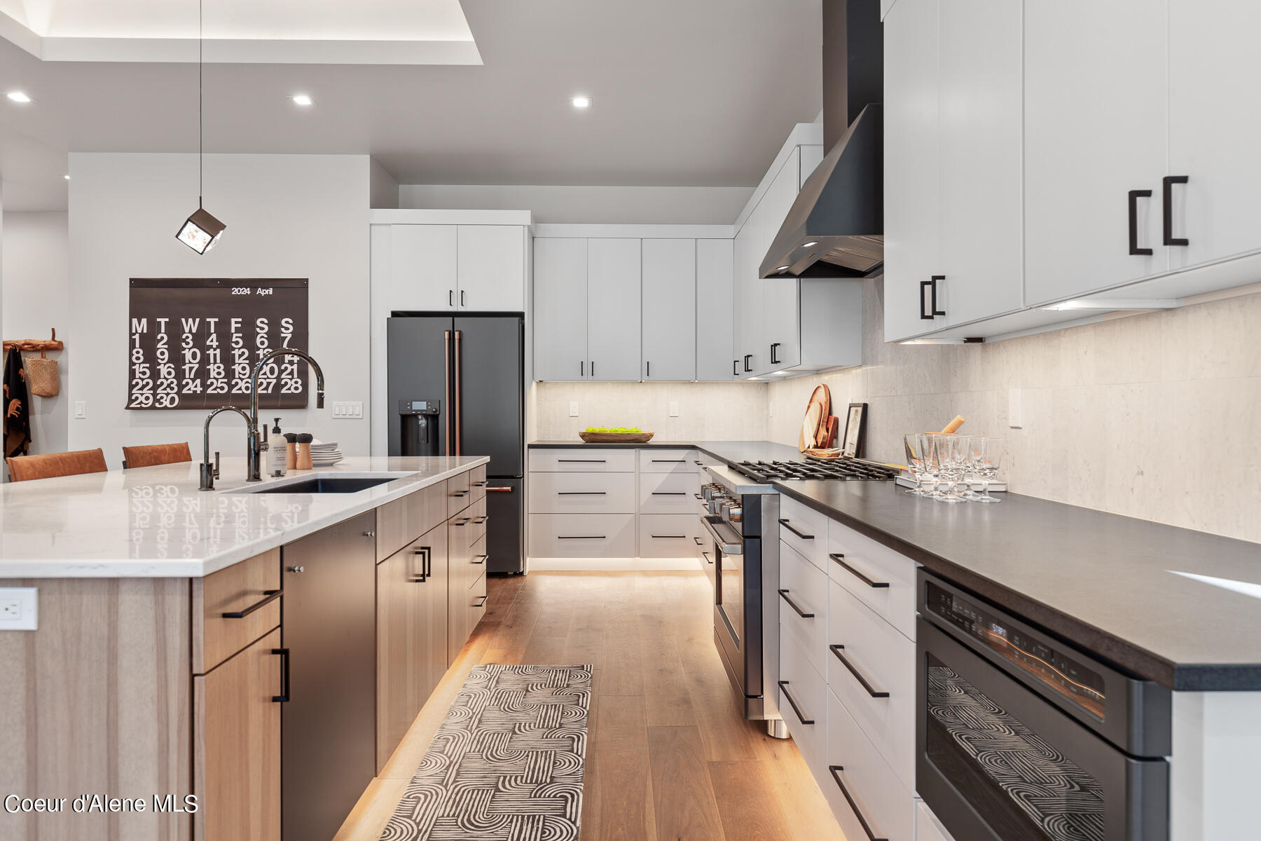 Coeur d'Alene, Idaho, 83814, United States, 3 Bedrooms Bedrooms, ,Residential,For Sale,1985771