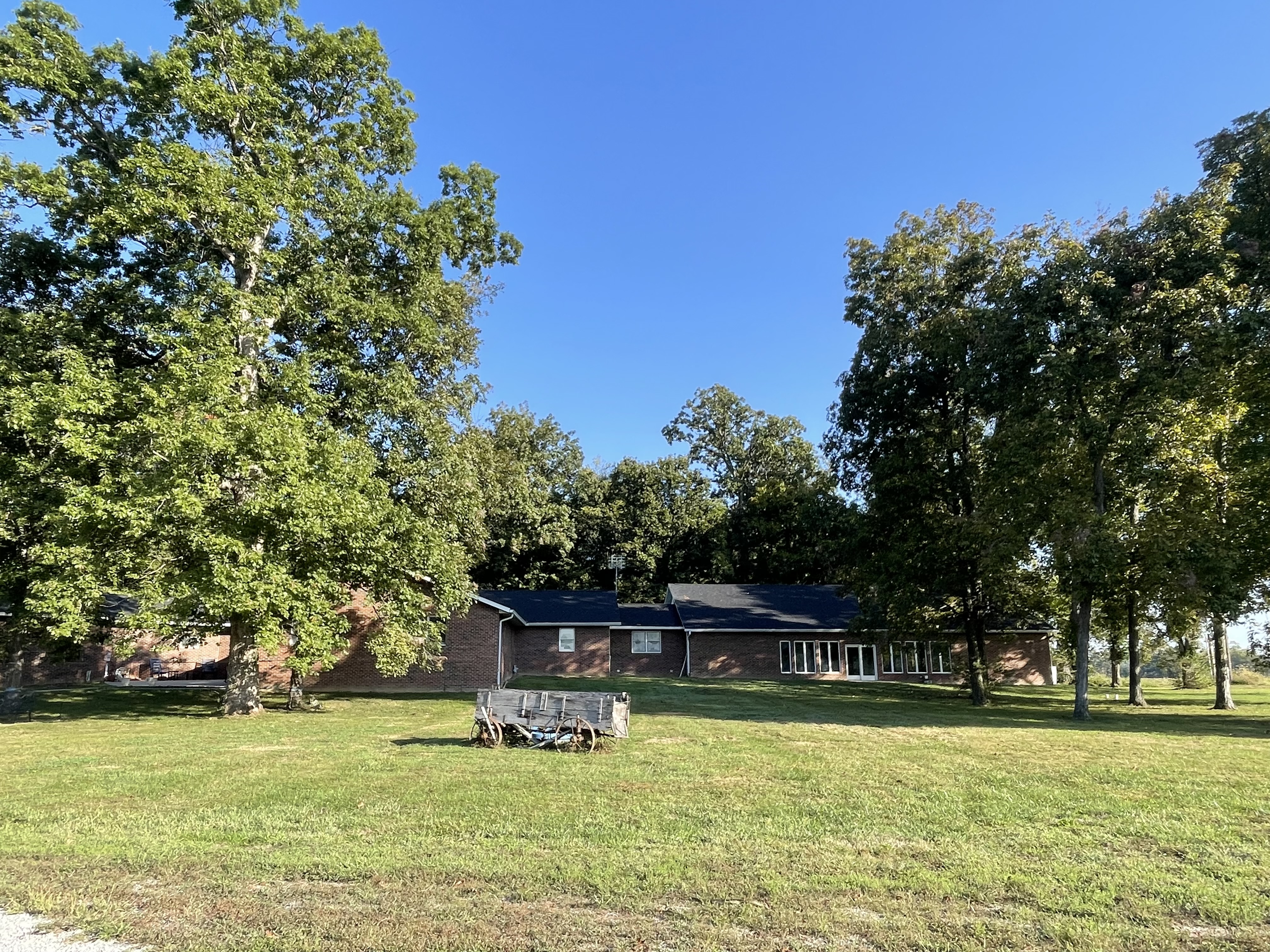 Murphysboro, Illinois, 62966, United States, 5 Bedrooms Bedrooms, ,6 BathroomsBathrooms,Residential,For Sale,1977081