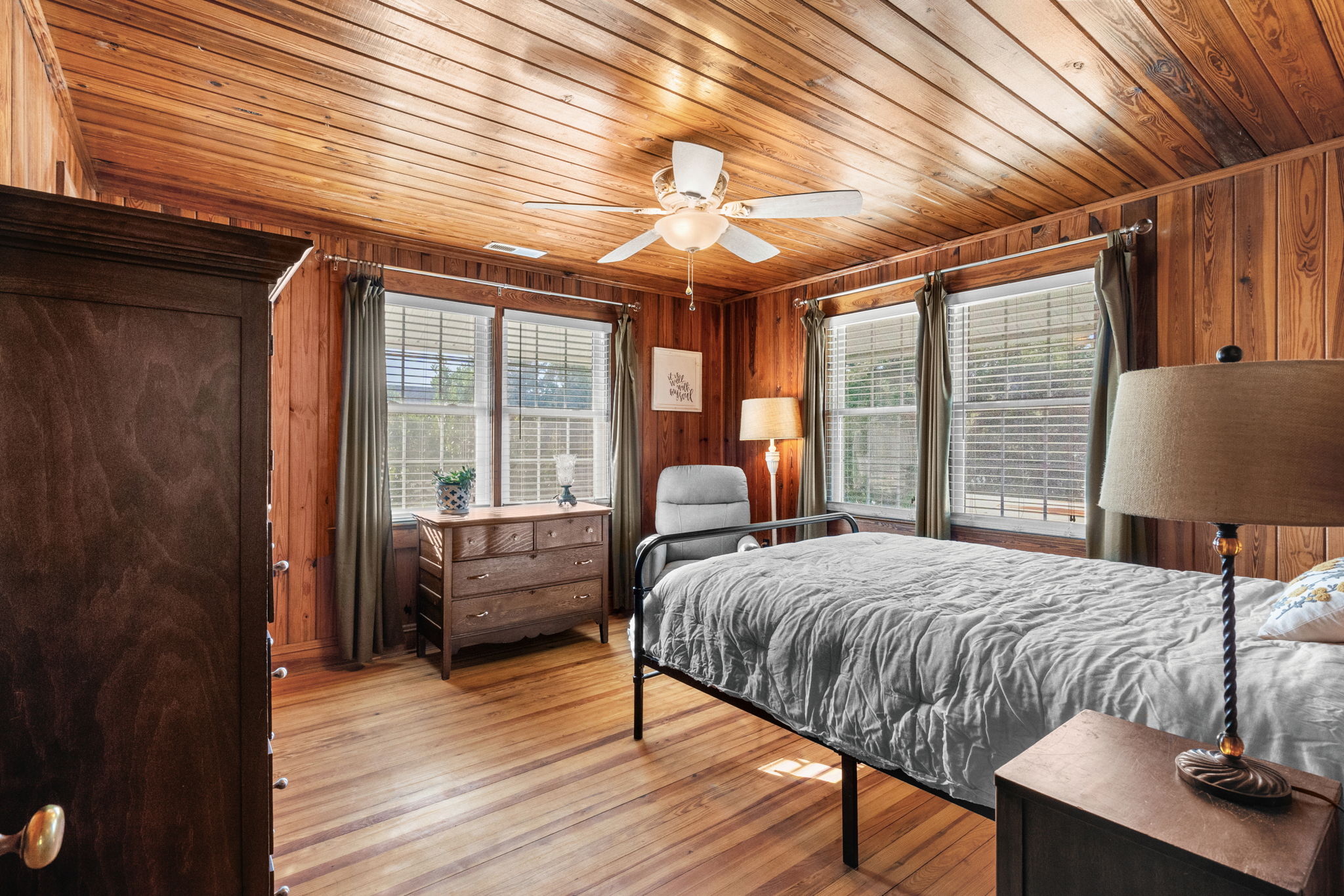 North Myrtle Beach, South Carolina, 29582, United States, 6 Bedrooms Bedrooms, ,3 BathroomsBathrooms,Residential,For Sale,1994221