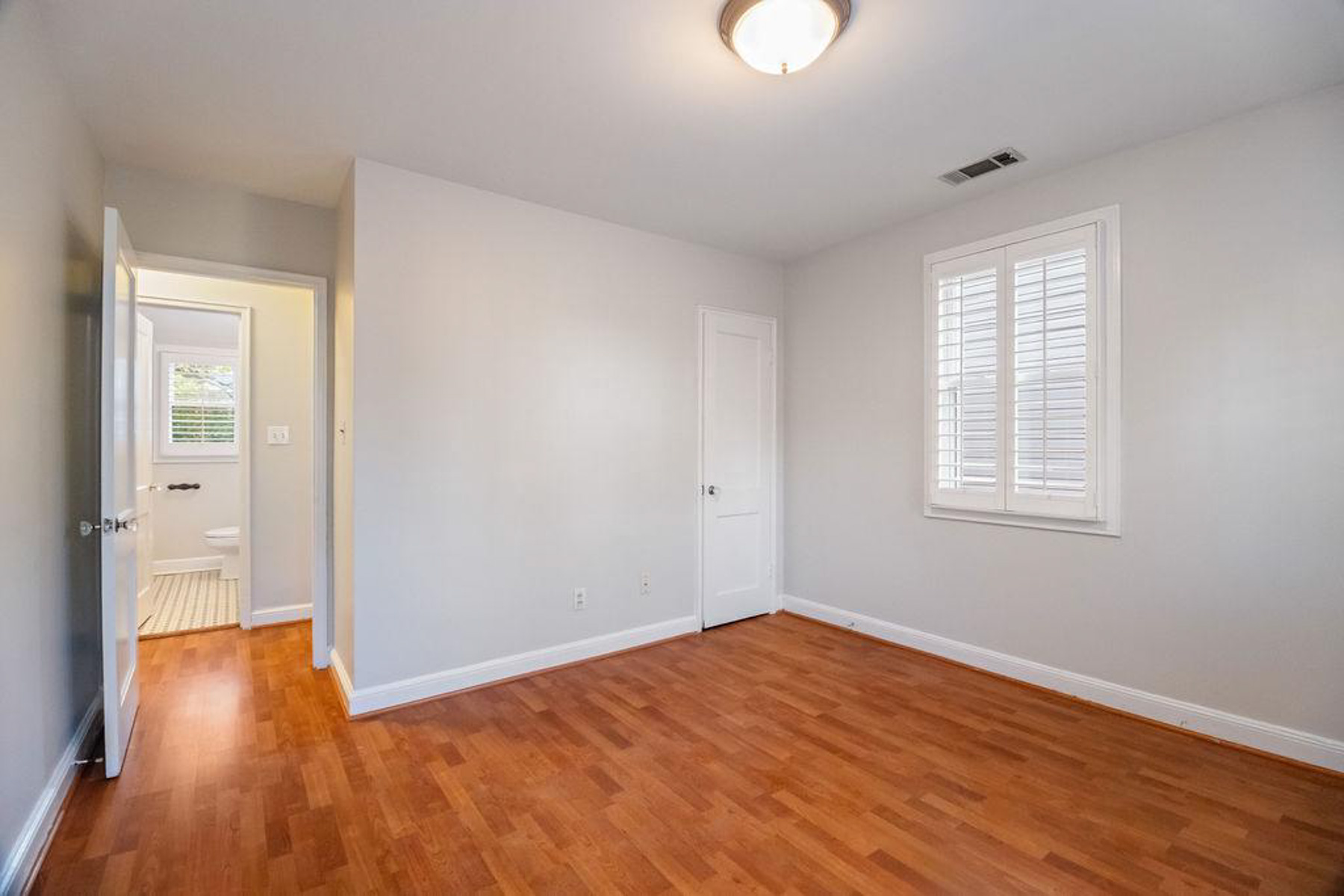  707 Burns Street SE, Washington, DC, 20019 - 物件實景