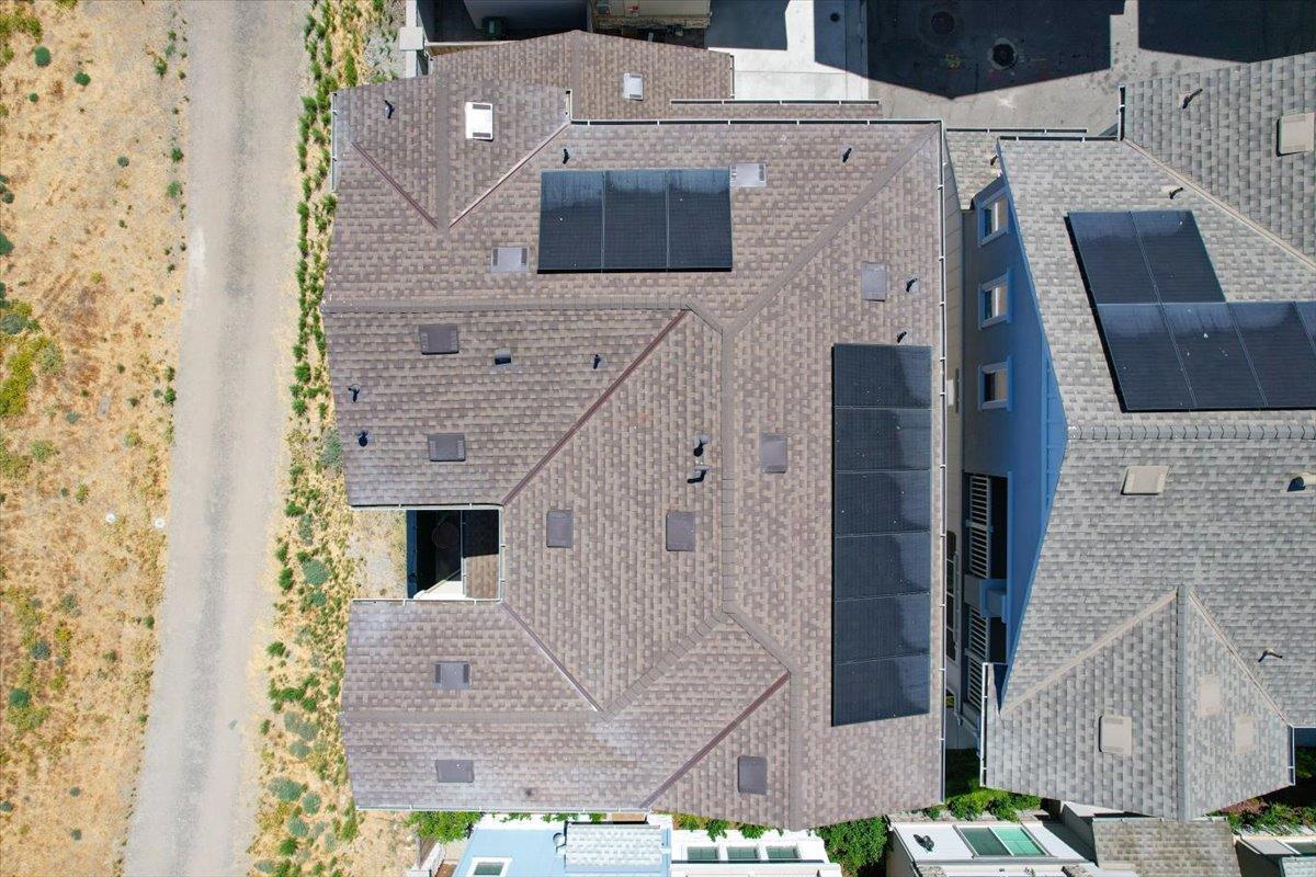 Newark, California, 94560, United States, 4 Bedrooms Bedrooms, ,4 BathroomsBathrooms,Residential,For Sale,1926207