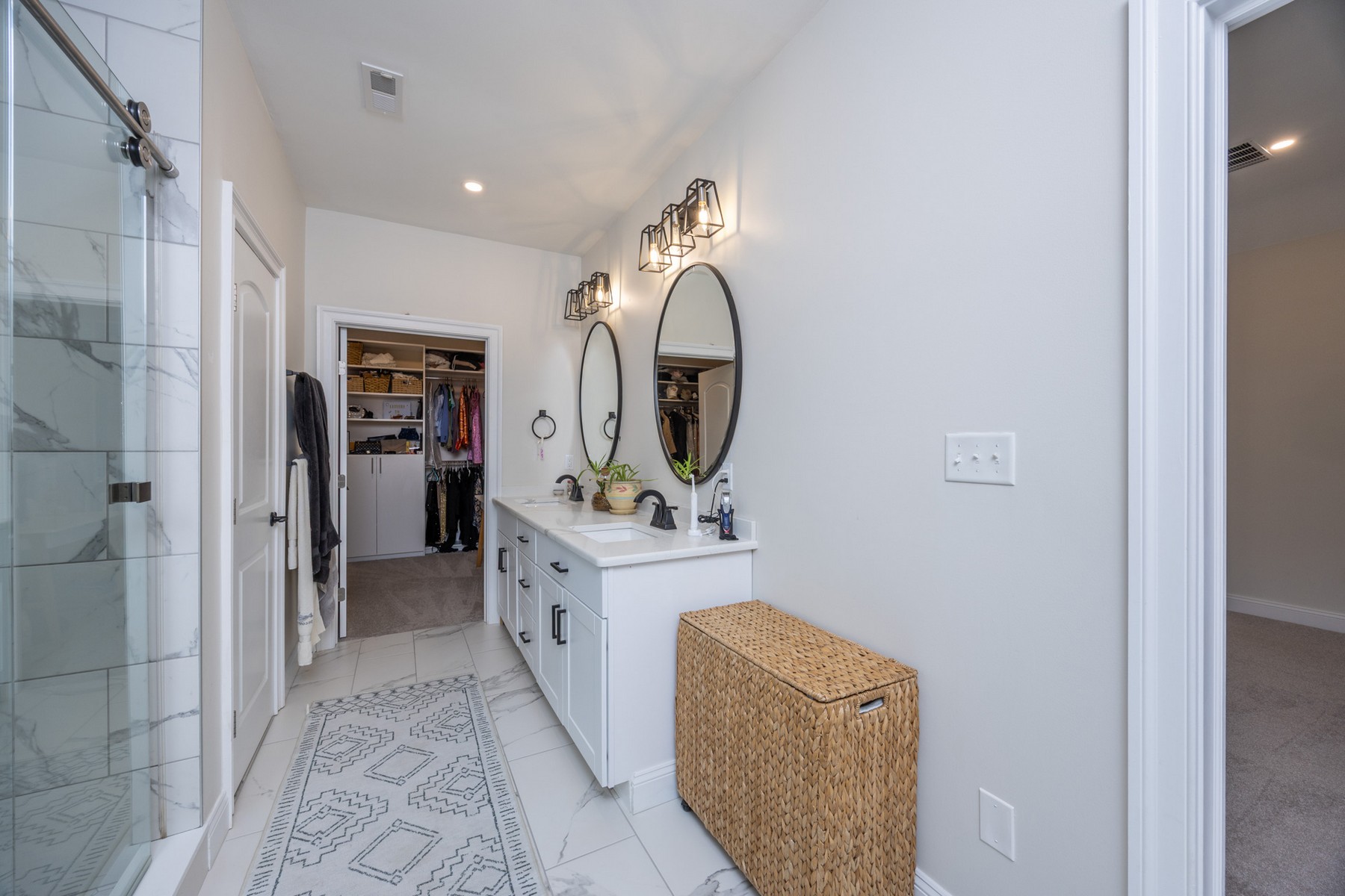  28 Queen Anne Court - 物件實景