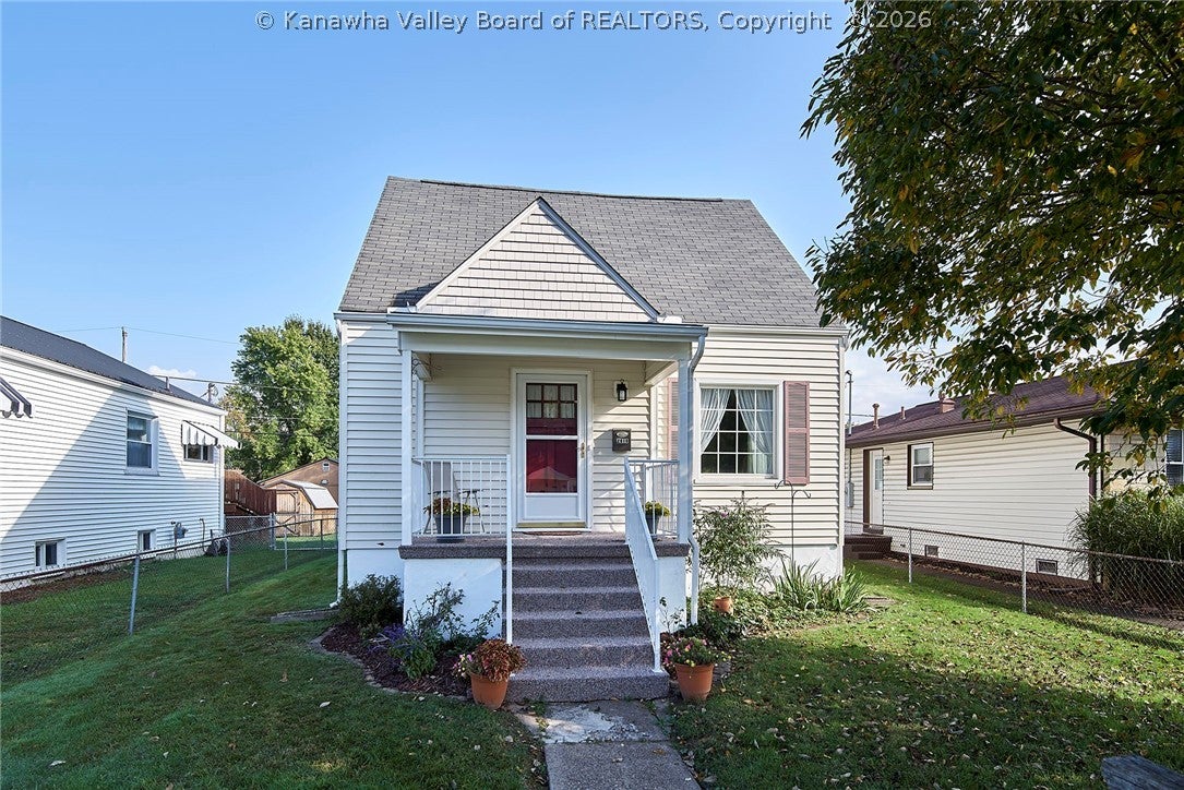 Washington Ave, Saint Albans, WV 25177