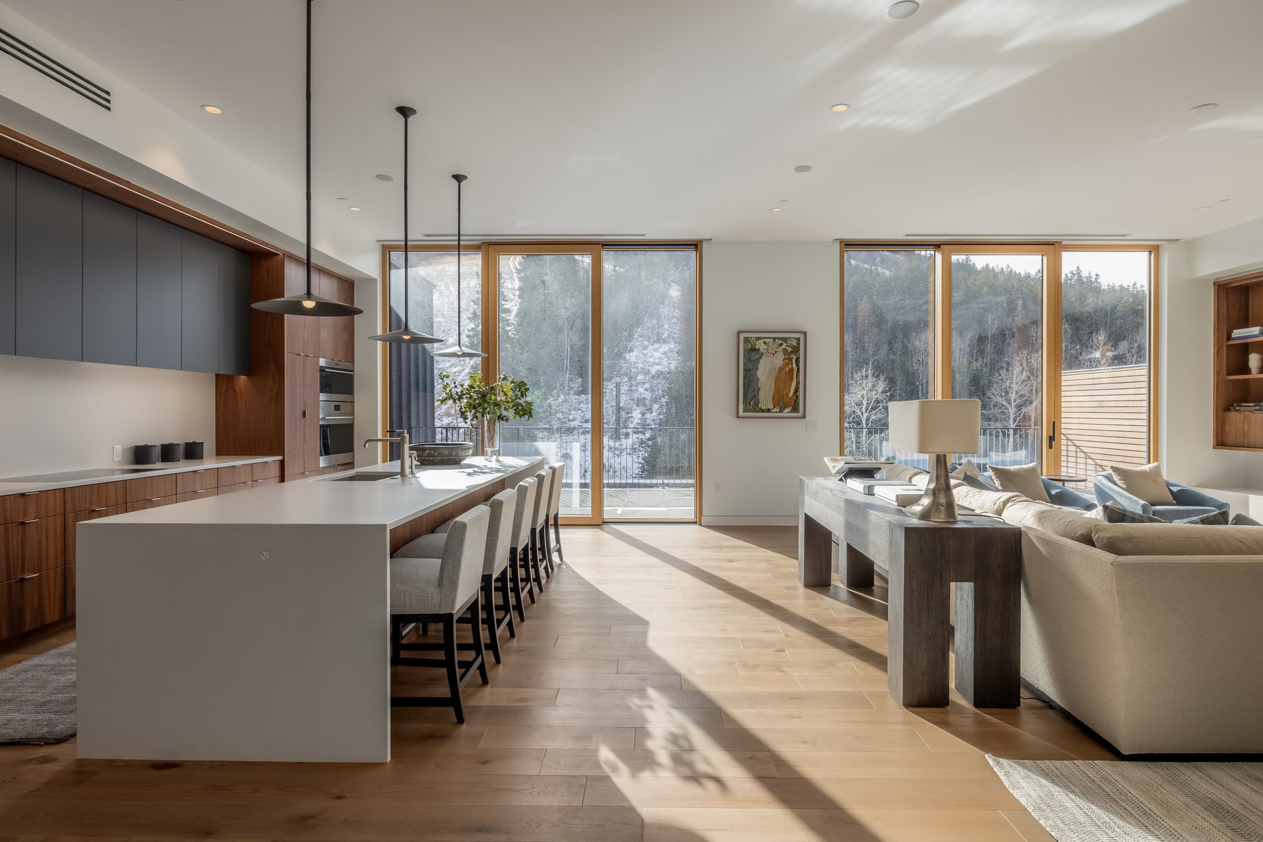  Furnished 5-bedroom Penthouse at Founder