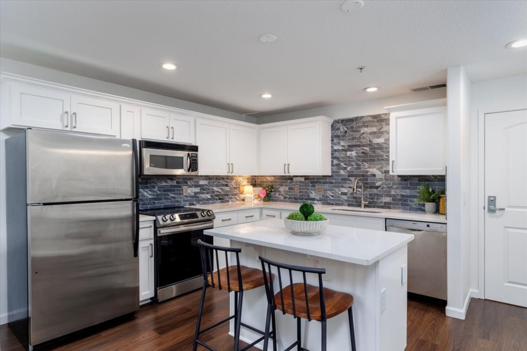  22582 SW MAIN ST #303 Sherwood, OR 97140 - 物件實景