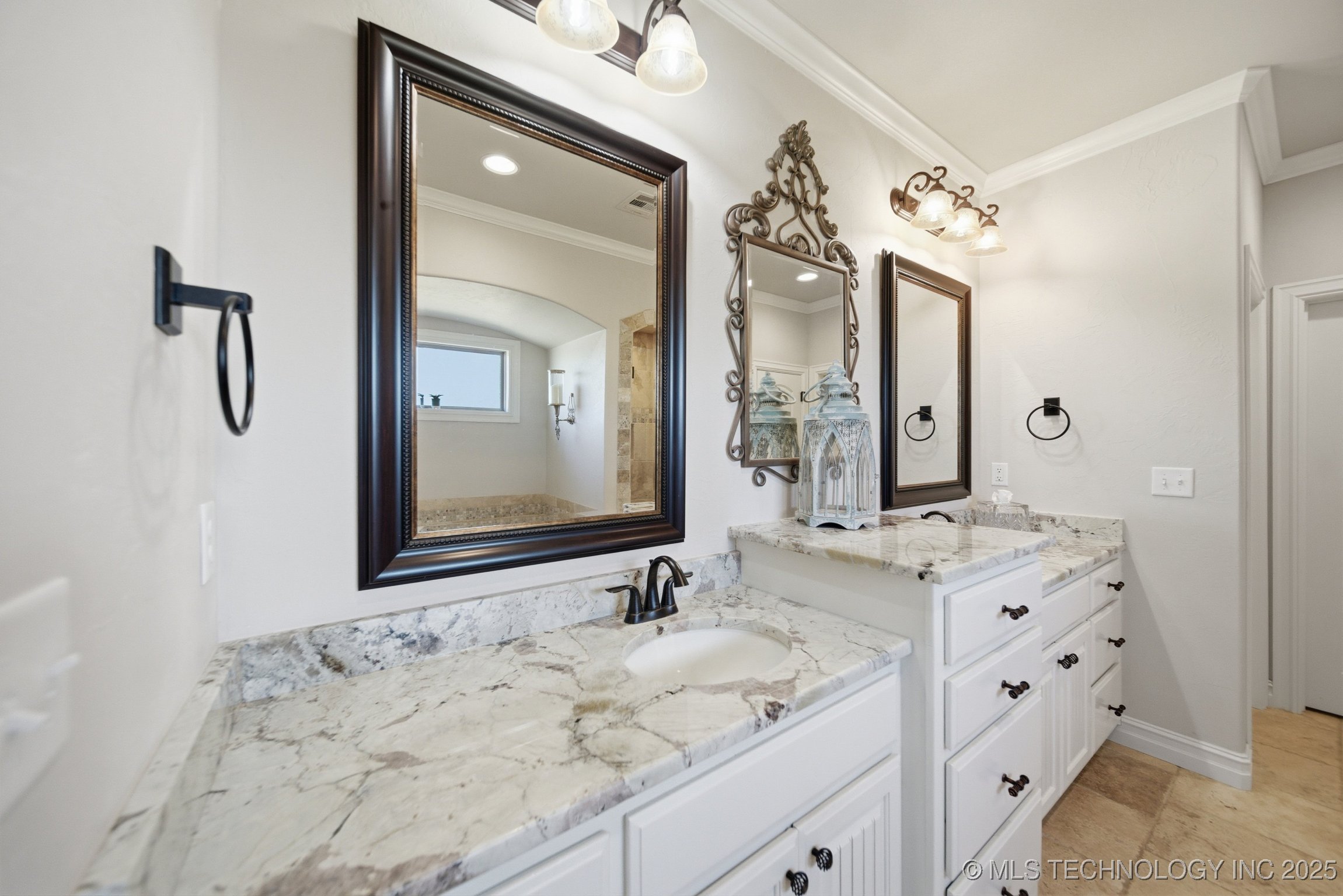 Broken Arrow, Oklahoma, 74014, United States, 4 Bedrooms Bedrooms, ,3 BathroomsBathrooms,Residential,For Sale,1992864