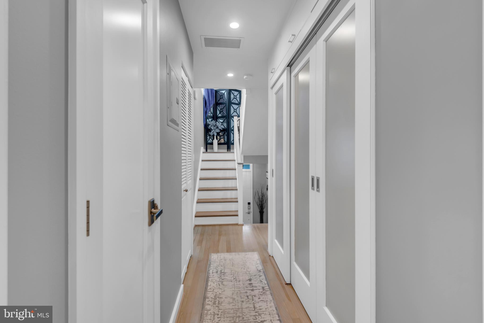 Washington, District of Columbia, 20024, United States, 3 Bedrooms Bedrooms, ,3 BathroomsBathrooms,Residential,For Sale,1943567
