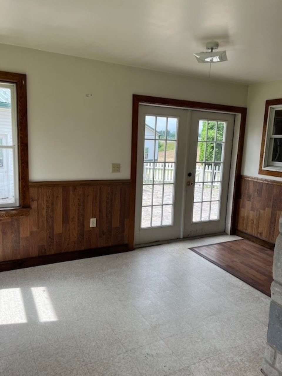 Lenhartsville, Pennsylvania, 19534, United States, 3 Bedrooms Bedrooms, ,2 BathroomsBathrooms,Residential,For Sale,1978462