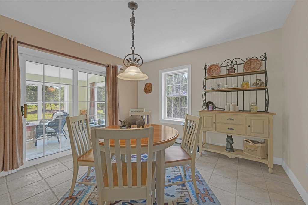 North Brookfield, Massachusetts, 01535, United States, 3 Bedrooms Bedrooms, ,3 BathroomsBathrooms,Residential,For Sale,1905631
