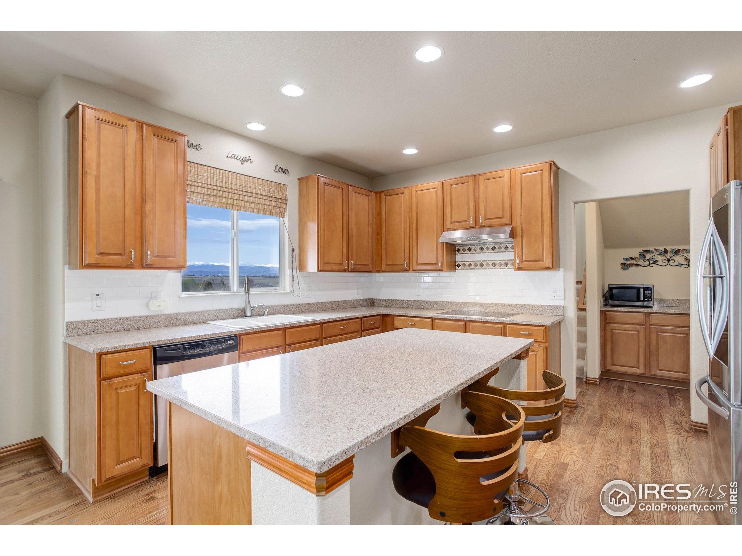 Erie, Colorado, 80516, United States, 5 Bedrooms Bedrooms, ,5 BathroomsBathrooms,Residential,For Sale,1906892