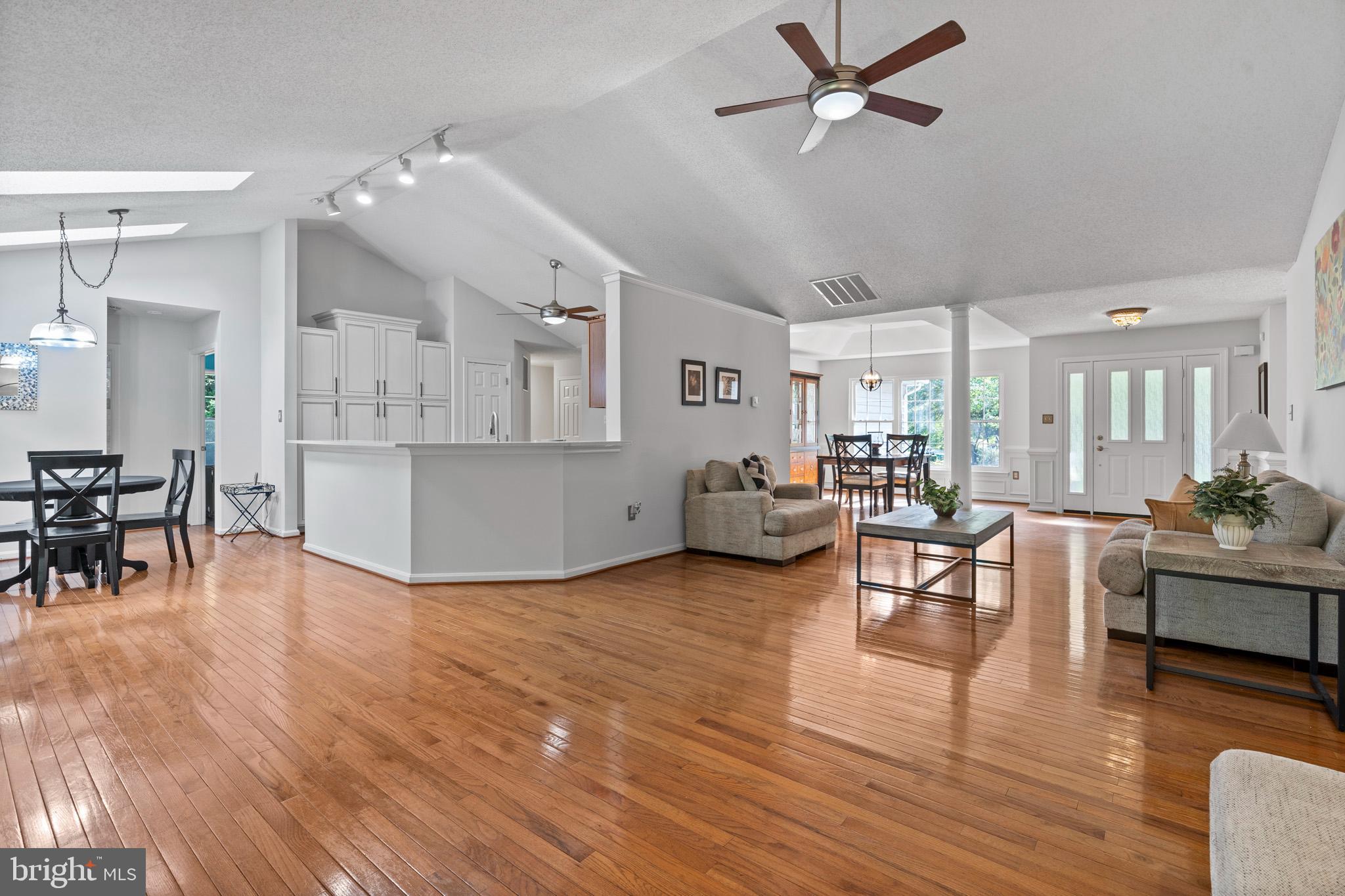 La Plata, Maryland, 20646, United States, 4 Bedrooms Bedrooms, ,4 BathroomsBathrooms,Residential,For Sale,1976201