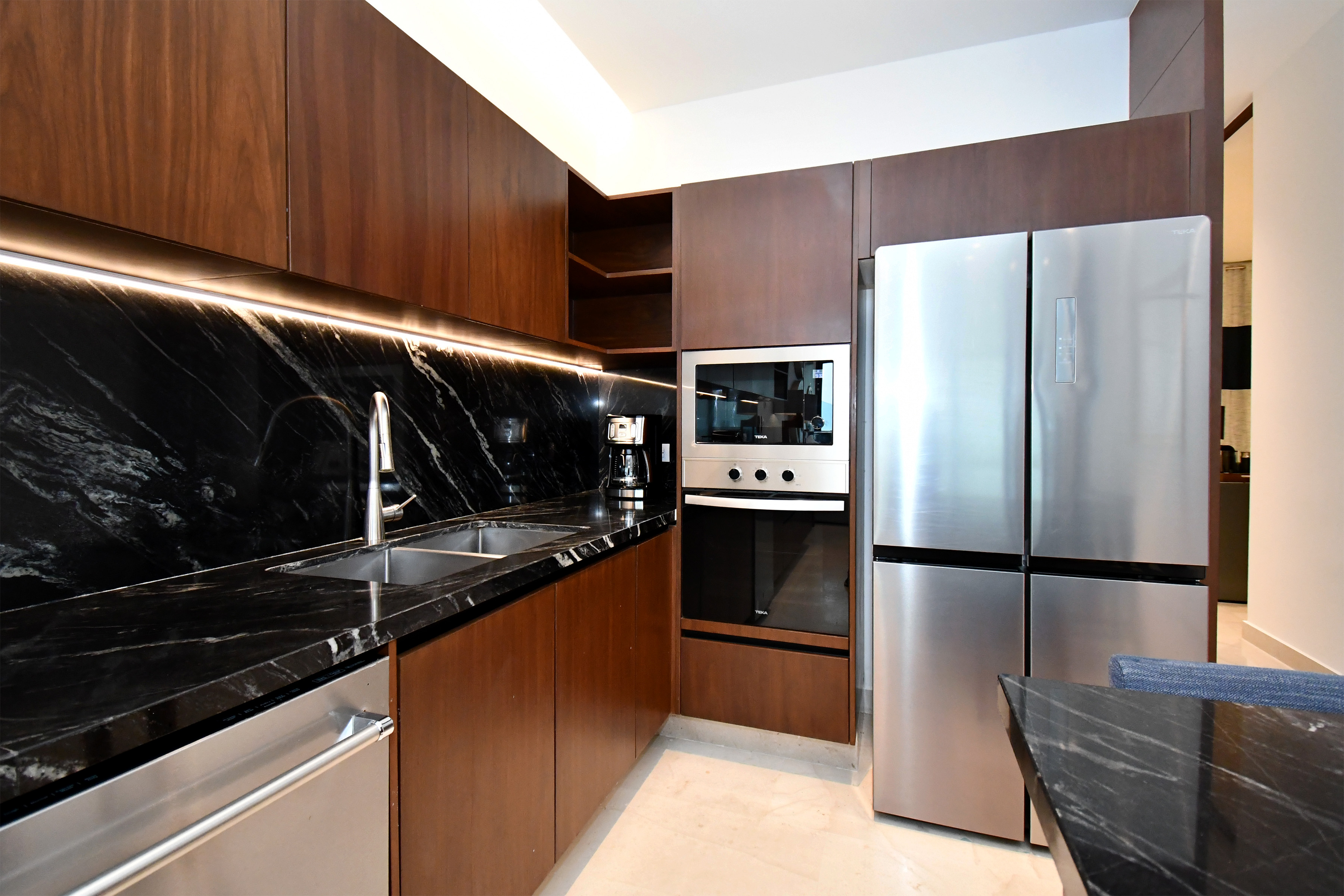  Three-Bedroom Blue Horizon Penthouse - 物件實景