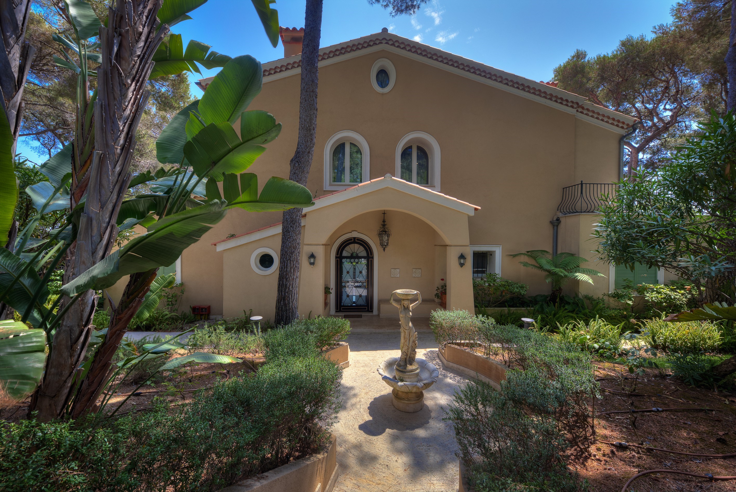  Luxury sea-view villa for sale in Saint-Jean-Cap-Ferrat – 550 sqm, guest house,… - 物件實景