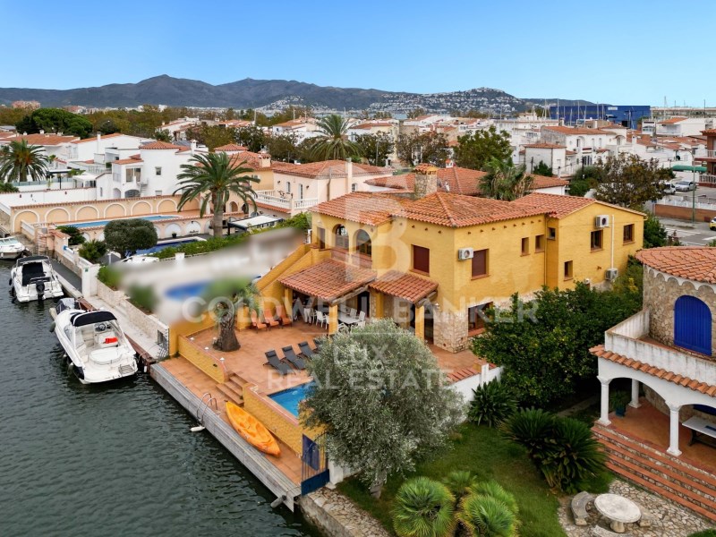 Girona, Empuriabrava, Cap Ras - Creus - Falconera, Empuriabrava, Catalonia, ES, 7 Bedrooms Bedrooms, ,4 BathroomsBathrooms,Residential,For Sale,Girona, Empuriabrava, Cap Ras - Creus - Falconera,1448519