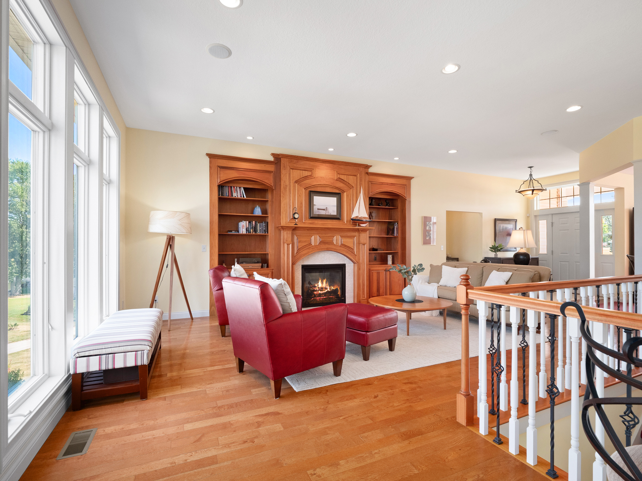  Stunning Updated Ranch with Finished Walk-Out Lower Level - 物件實景