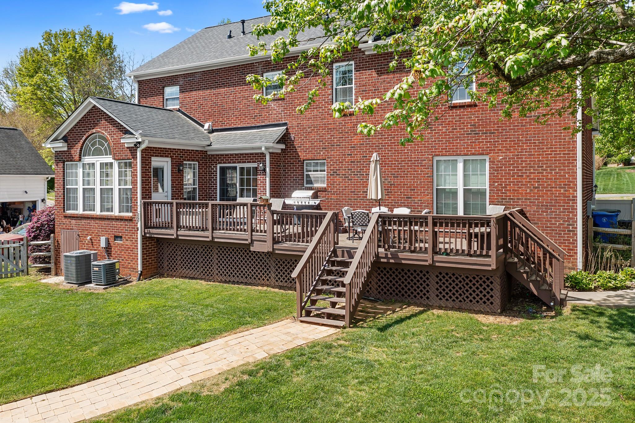 Mooresville, North Carolina, 28117, United States, 4 Bedrooms Bedrooms, ,3 BathroomsBathrooms,Residential,For Sale,1766342