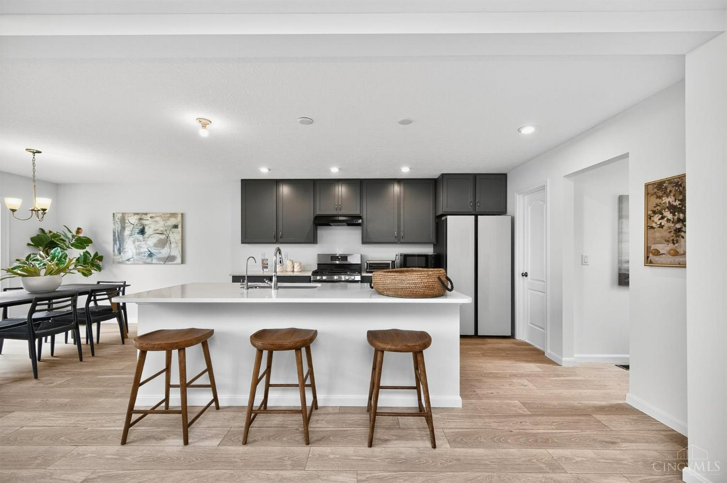 Turtle Creek Twp, Ohio, 45036, United States, 5 Bedrooms Bedrooms, ,4 BathroomsBathrooms,Residential,For Sale,1890162