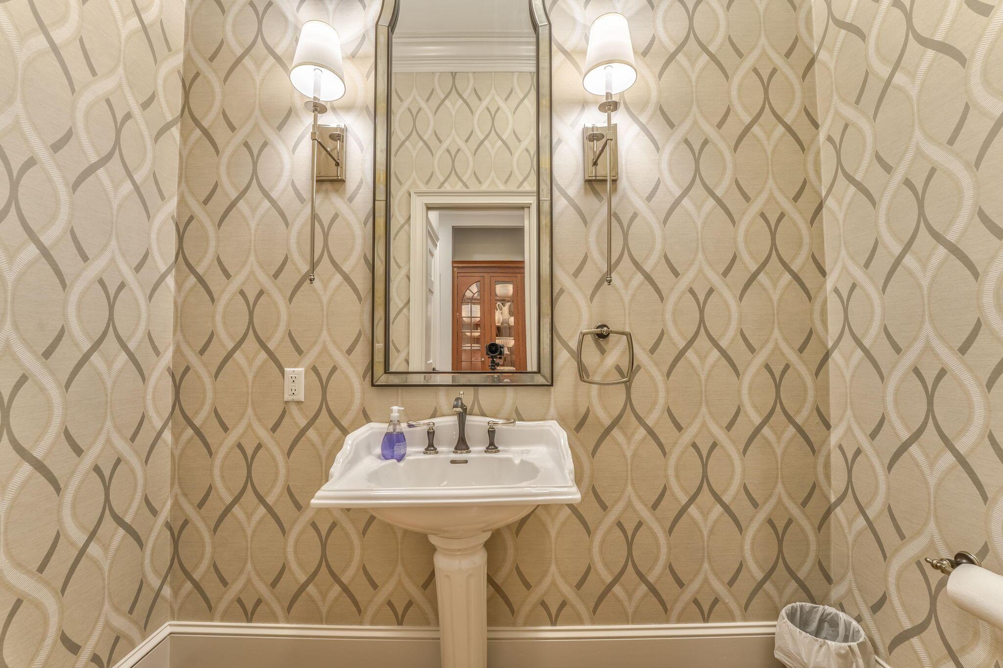 Dalton, Georgia, 30720, United States, 5 Bedrooms Bedrooms, ,7 BathroomsBathrooms,Residential,For Sale,1728707