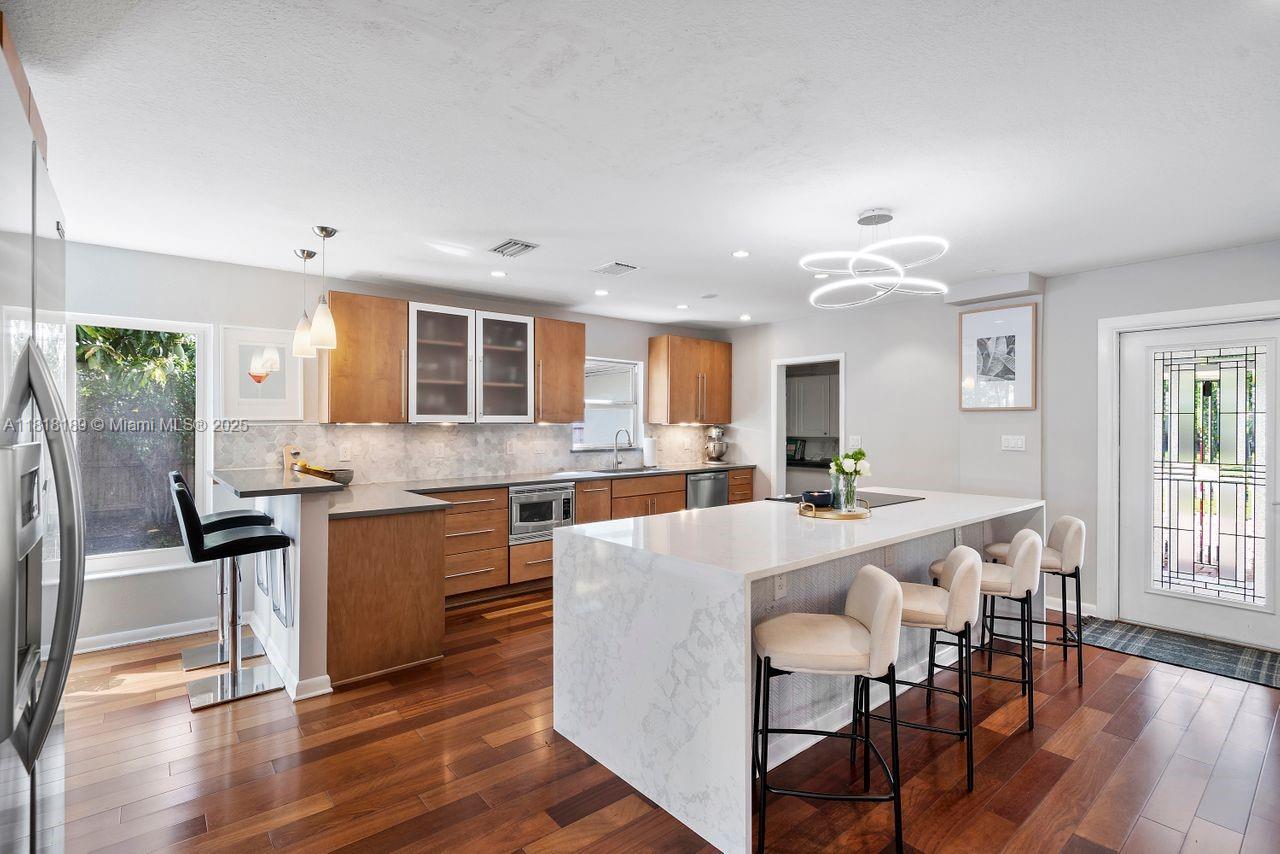 Wilton Manors, Florida, 33334, United States, 2 Bedrooms Bedrooms, ,2 BathroomsBathrooms,Residential,For Sale,1846984